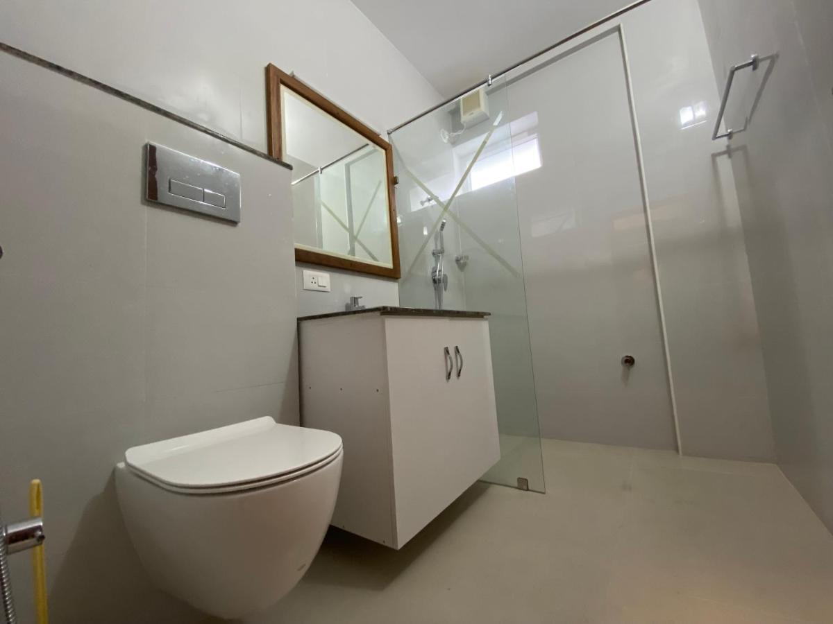 Daffodils Luxury Airport Suites Kochi Zewnętrze zdjęcie